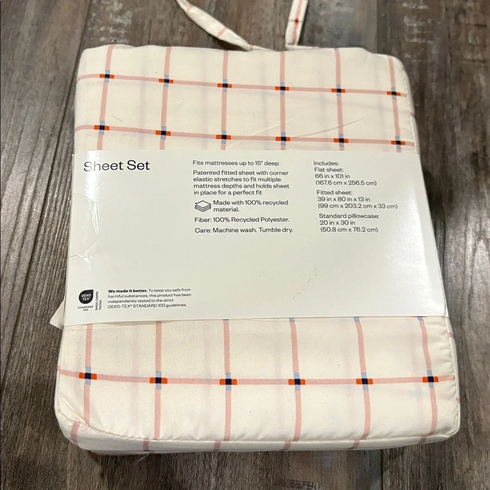 Room Essentials Twin/XL sheet set